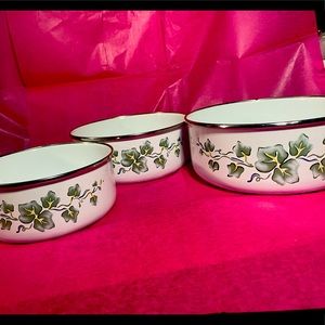 Vintage 3 Corning Coordinates Nesting